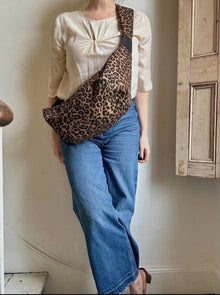  Leopard Cross Body Bag